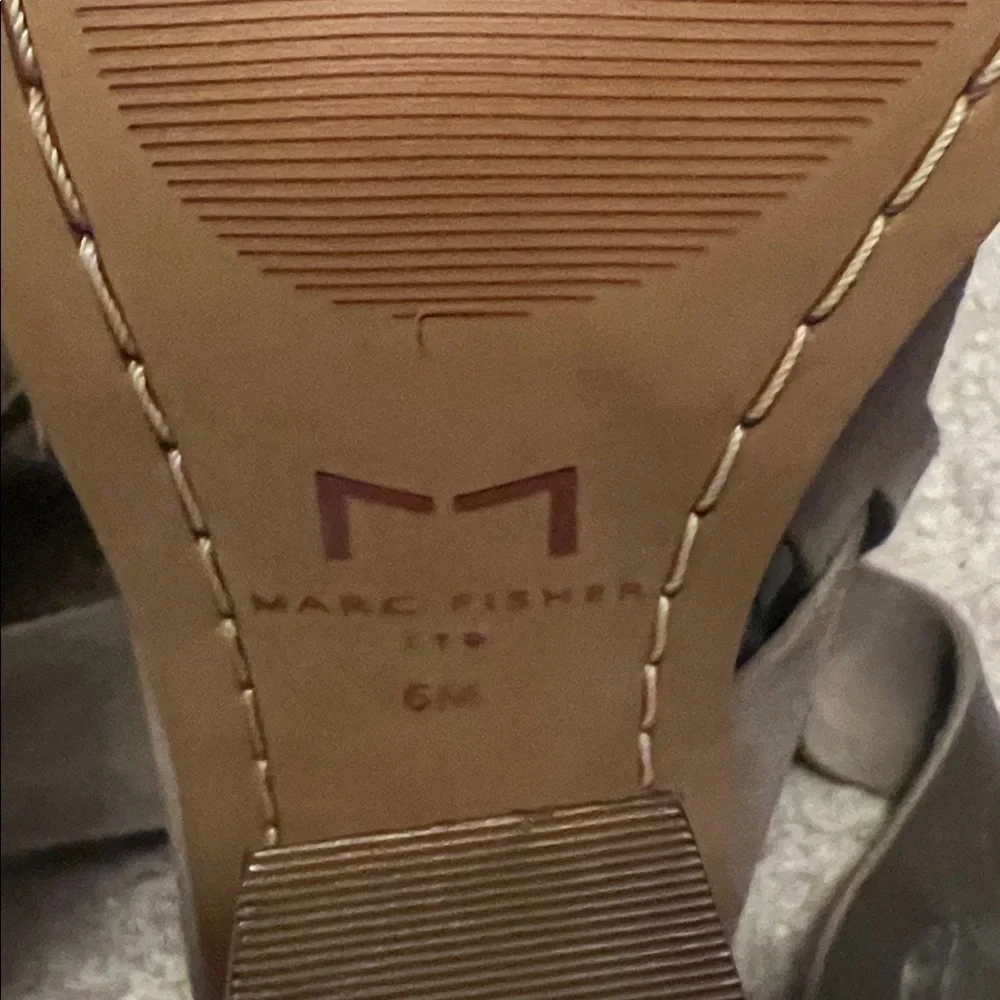 Marc Fisher LTD Valen Sandal TAUPE SUEDE size 6 - Picture 9 of 16